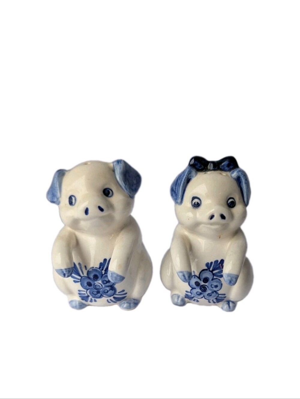 Salt & Pepper Shakers Hand Painted Delft Blue White Pigs Windmills Dutch Vintage